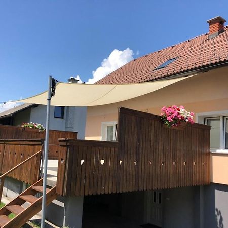 Apartma Kreda Mojstrana Eksteriør billede